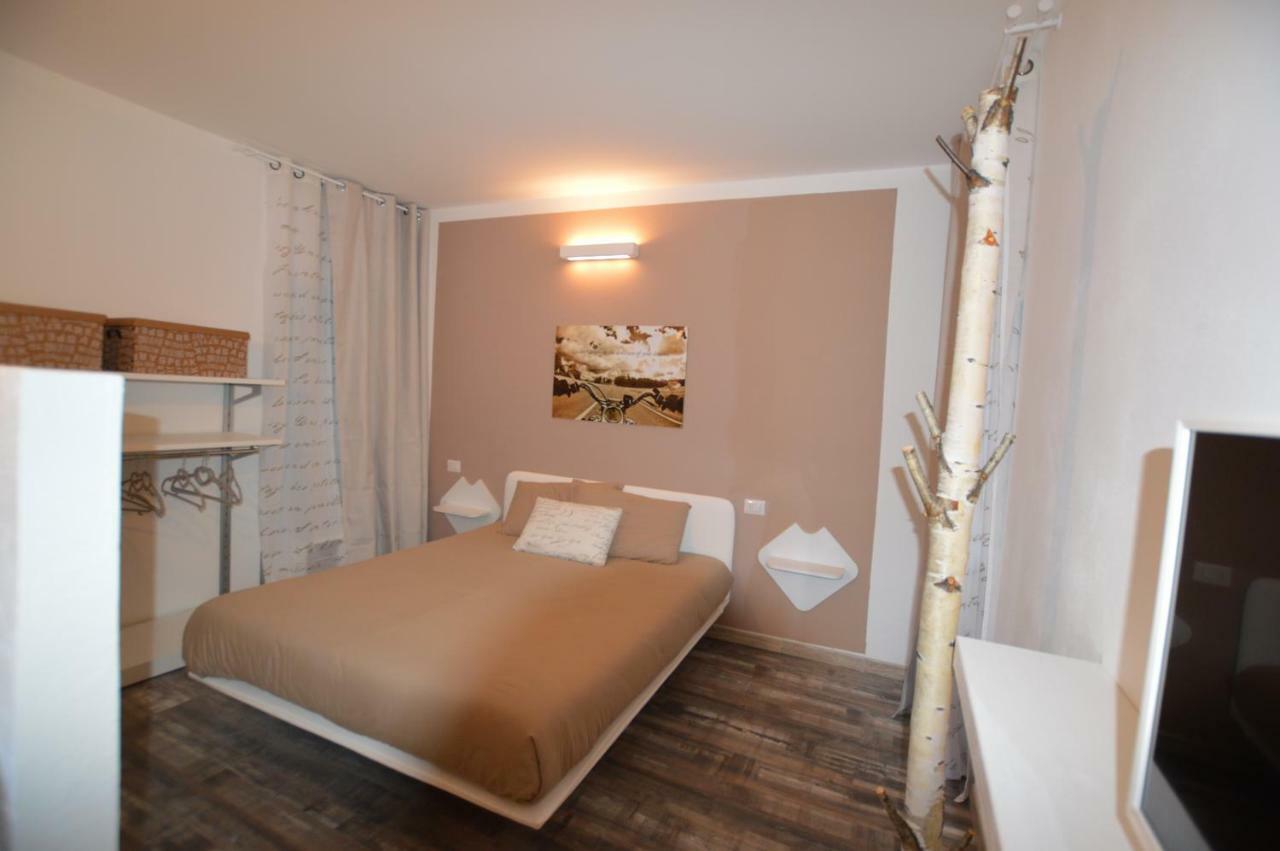 Casa Delle Corti Apartment Colico Ngoại thất bức ảnh
